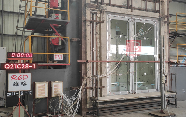 喜訊！恒保2500x3000超大尺寸玻璃防火門順利通過歐標EI60防火測試！