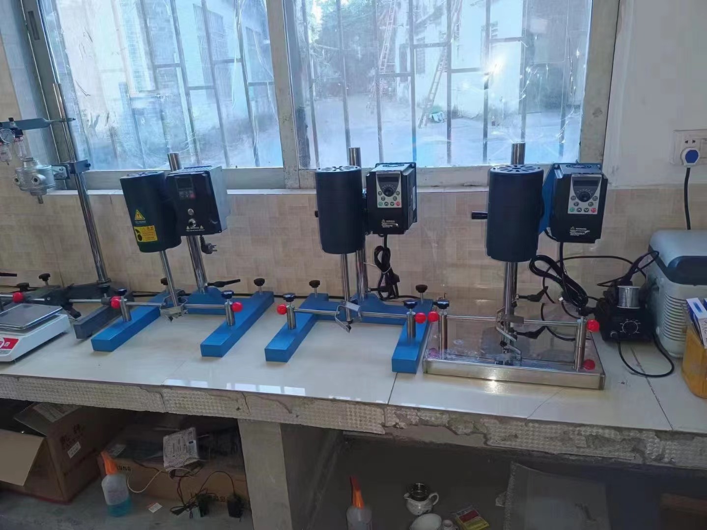 SDF多功能砂磨分散攪拌機(jī)規(guī)格參數(shù)(圖1)