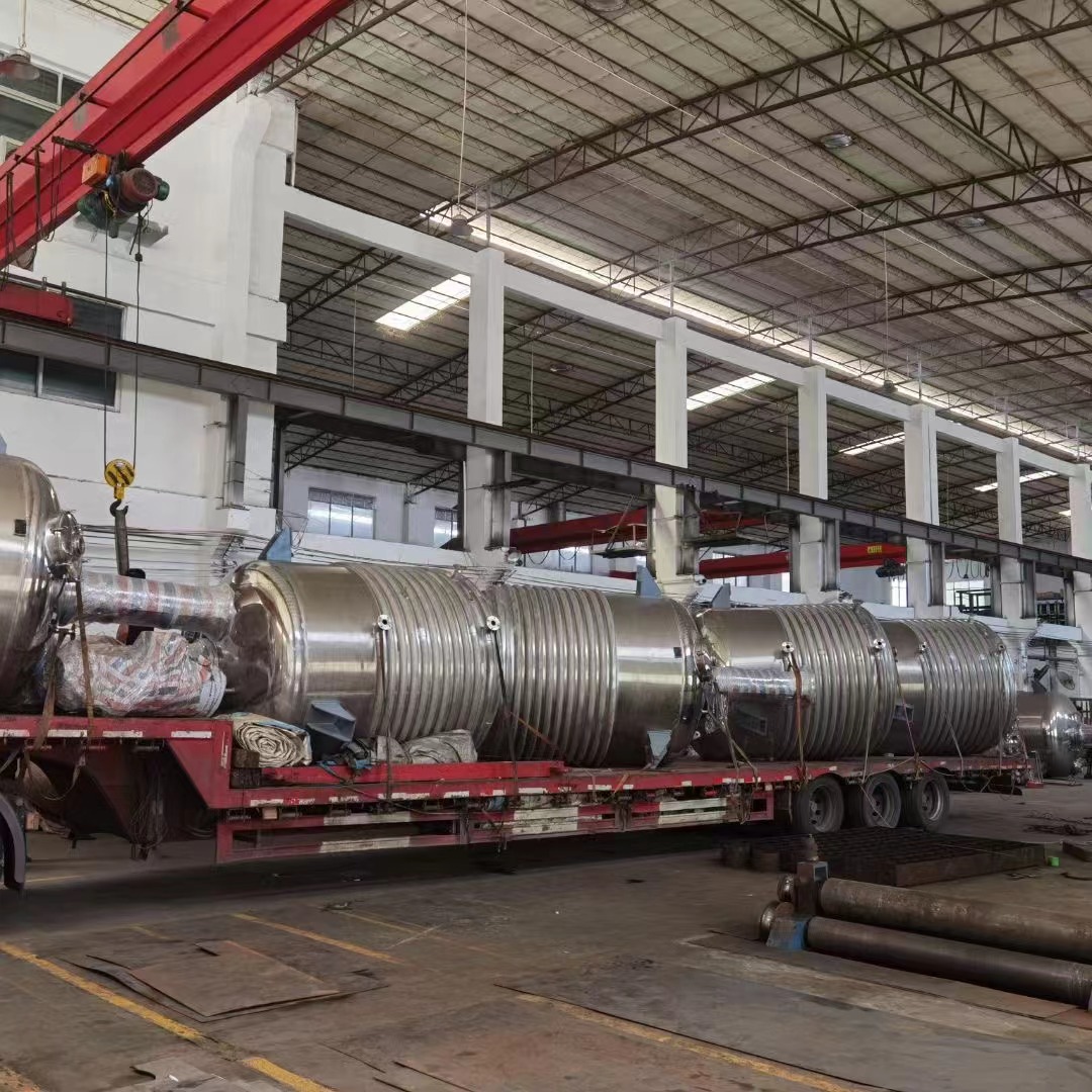 迪拜阿聯(lián)酋 采購平臺反應(yīng)釜15臺 及高速分散機 工程案例分享(圖4)